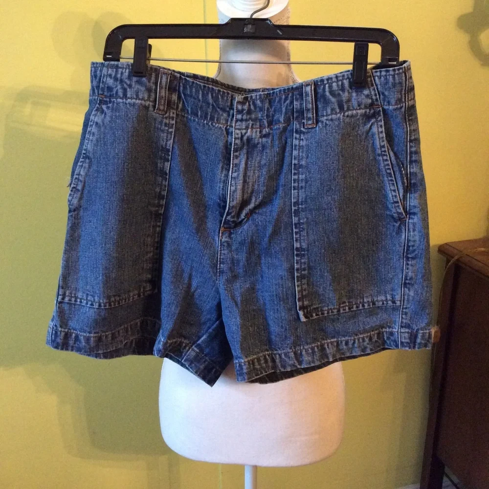 Cute Calvin Klein Jean Shorts size 10 - Picture 1 of 5